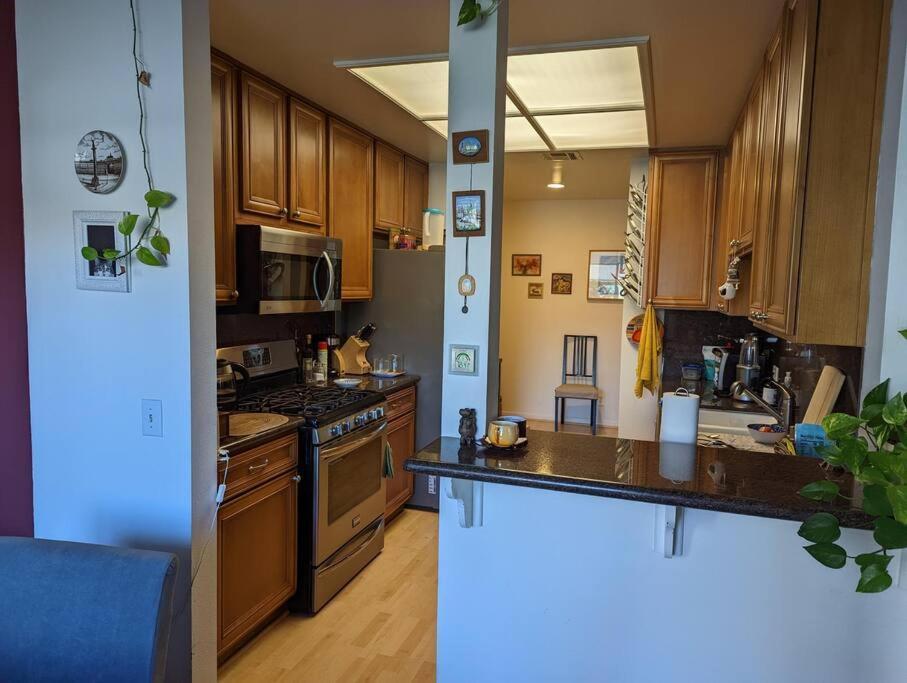 Spacious 2 Bedrooms. Prime Location Лос-Анджелес Экстерьер фото